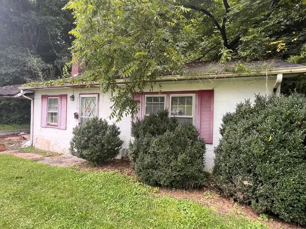 1935 Divide Rd, Mountain City, TN 37683