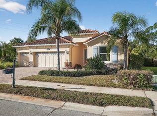 5790 Rock Dove Dr, Sarasota, FL 34241