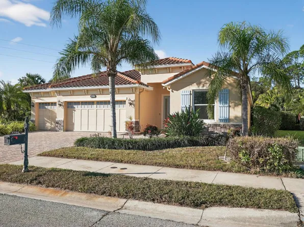 5790 Rock Dove Dr, Sarasota, FL 34241