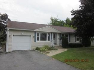 73 Wesley St, Lawrence, MA 01841