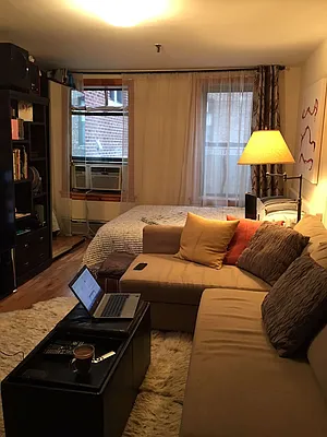 Rented by Peter Meskouris LREB | media 27