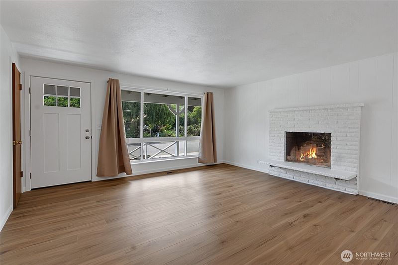 4th image of 2707 T Street SE
