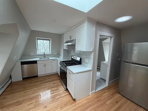 6 Channing St #3 Photo 1