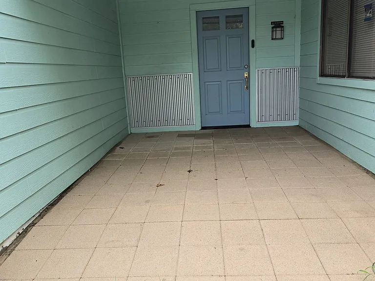 Teaberry Dr — Photo 23