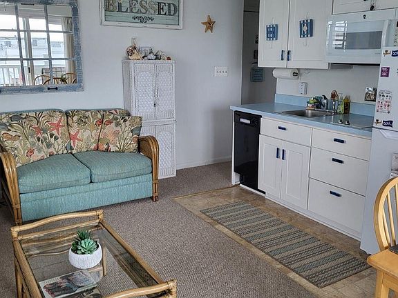 2nd image of 853-71 Plymouth Pl #19