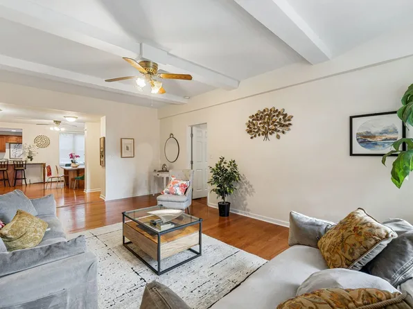 50 Glenwood Avenue image 14 of 30