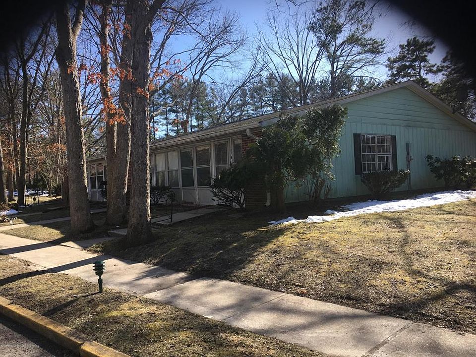 1st image of 163D Gramercy Ct #D