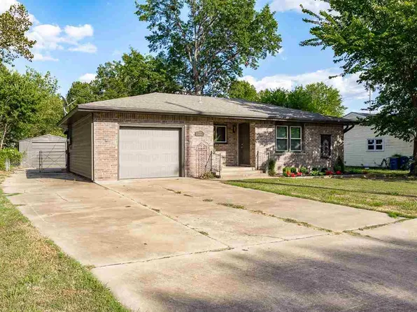 1119 S Pine St, Stillwater, OK 74074