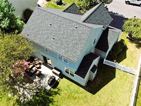 3rd image of 2480 Cara Ct
