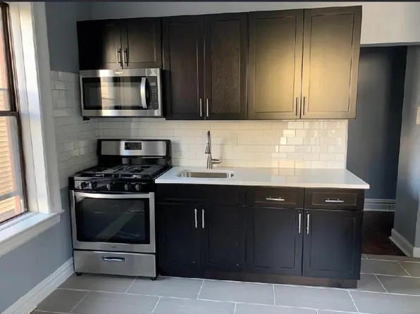 142 Duncan Avenue image 1 of 6