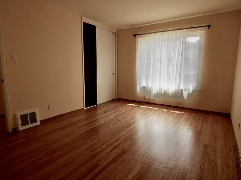 48 Bellevue Ave — Photo 4