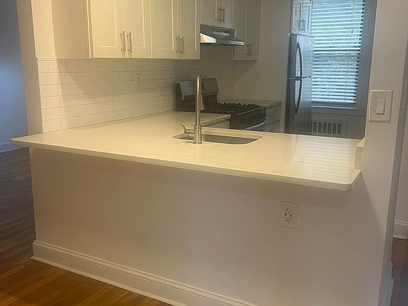 5th image of 7505 113th St APT 3D