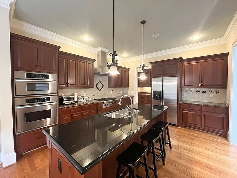 1205 Enderbury Dr — Photo 11