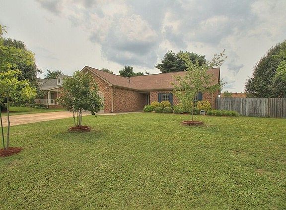 2nd image of 223 Benefield Dr