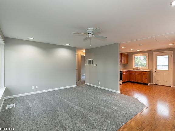 4th image of 8803 S Kolmar Ave
