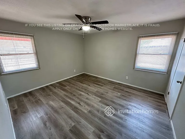 617 E Carmen St — Photo 5