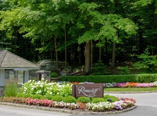 8 Justine Court, Briarcliff Manor, NY 10510