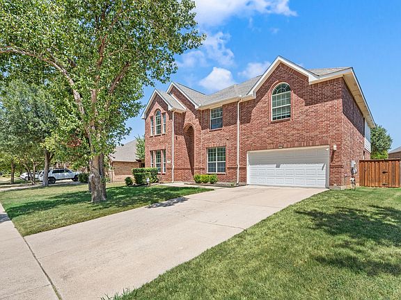 2nd image of 1302 Parkside Dr