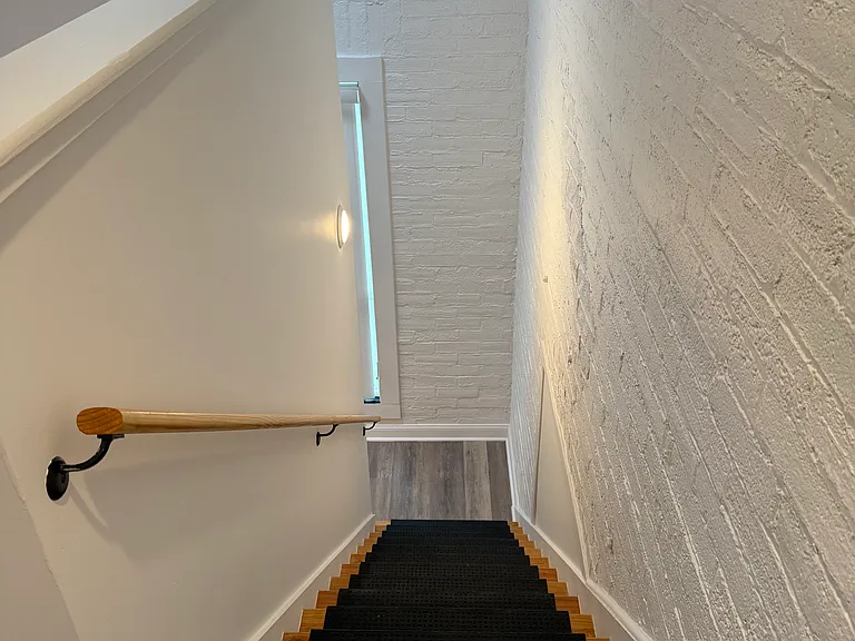 421 Rivermont Ave — Photo 13