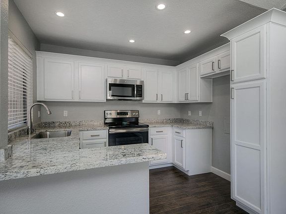 2nd image of 5122 E Shea Blvd #2074