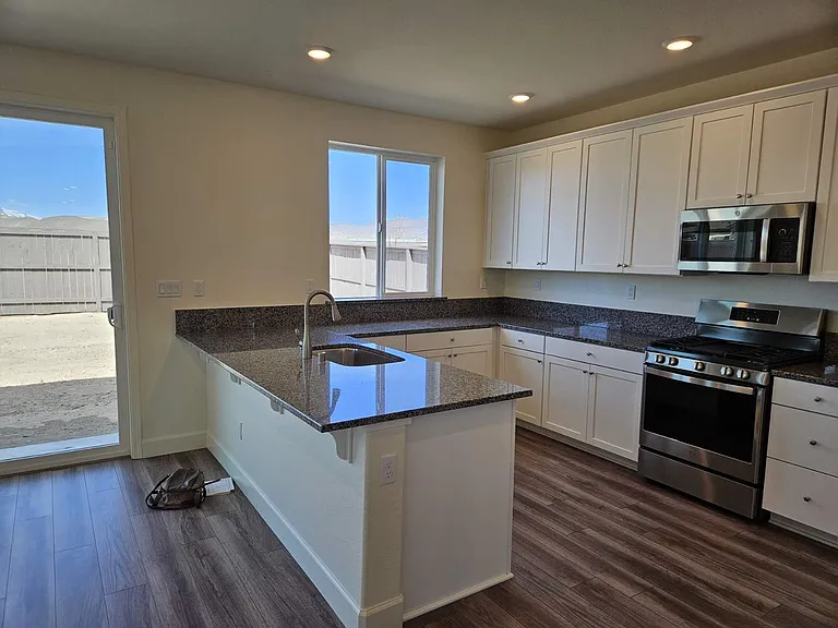 6793 Rivaldo Dr — Photo 6