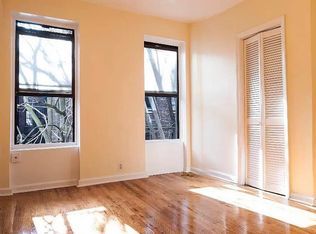 550 W 50th St #2E, New York, NY 10019