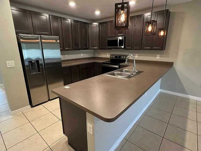 4805 Coral Castle Dr — Photo 7