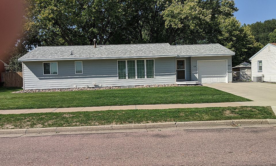2nd image of 438 Prentis Ave