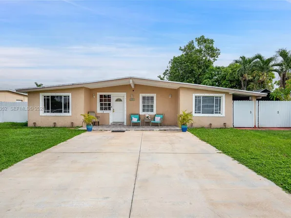 11451 SW 43rd St, Miami, FL 33165
