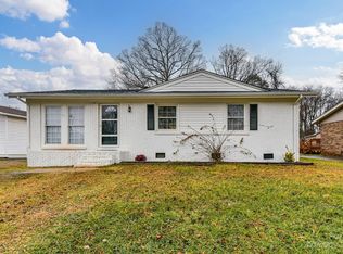 917 Dunleigh Dr, Charlotte, NC 28214