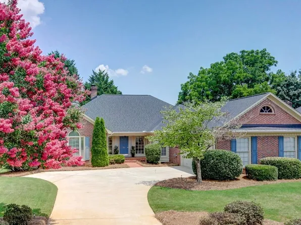 223 Woods Rd, Greer, SC 29650