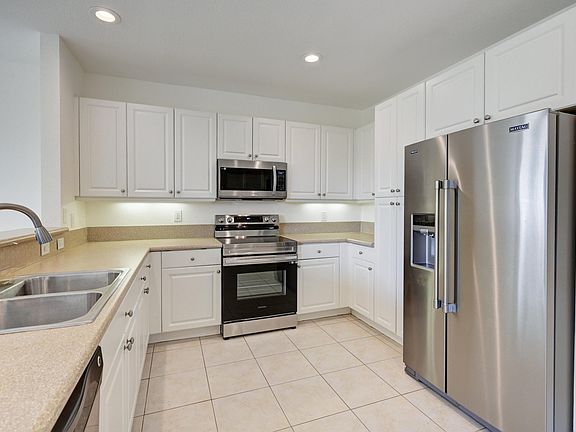 5th image of 106 S Longport Circle #14a