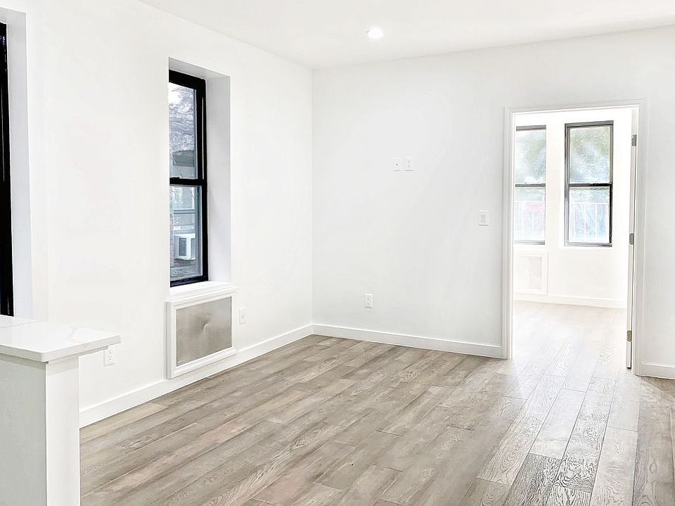 2nd image of 130 E 96th St #4D