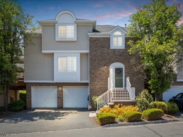 3 Whispering Way E, Berkeley Heights Twp., NJ 07922