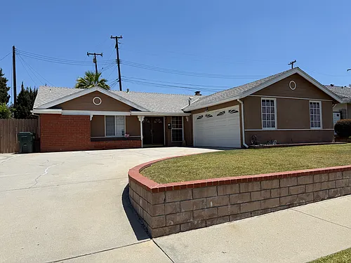 2212 Lerona Ave Photo 1