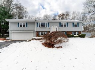 14 Driftwood Dr, Coventry, RI 02816