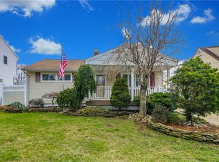 46 Ovington Ave, Edison, NJ 08817