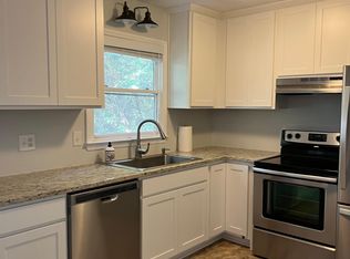 204 McGregor Dr, Chapel Hill, NC 27514