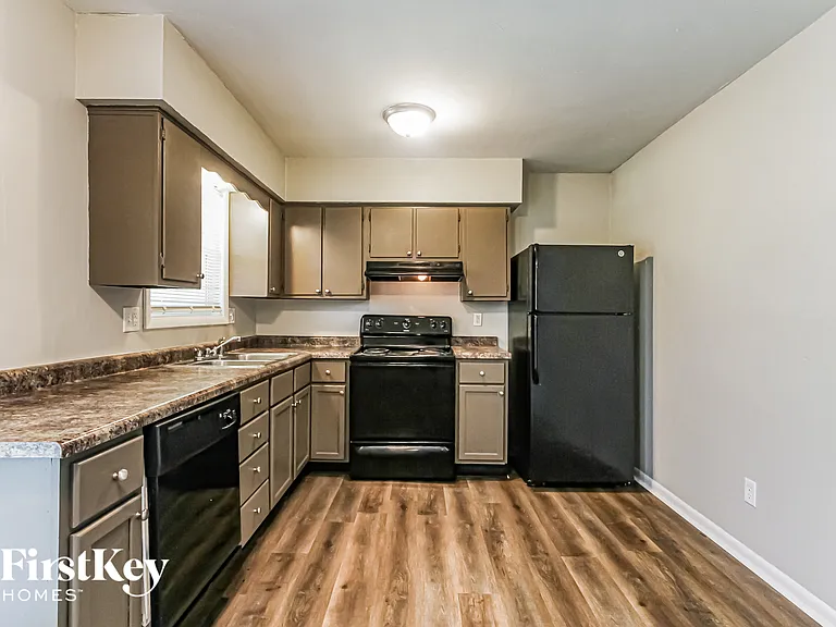 4939 Norcroft Dr — Photo 5