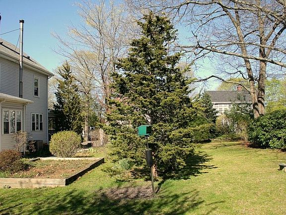 5th image of 147 Oakdale Ave