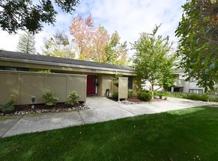 1340 Canyonwood Ct APT 4, Walnut Creek, CA 94595