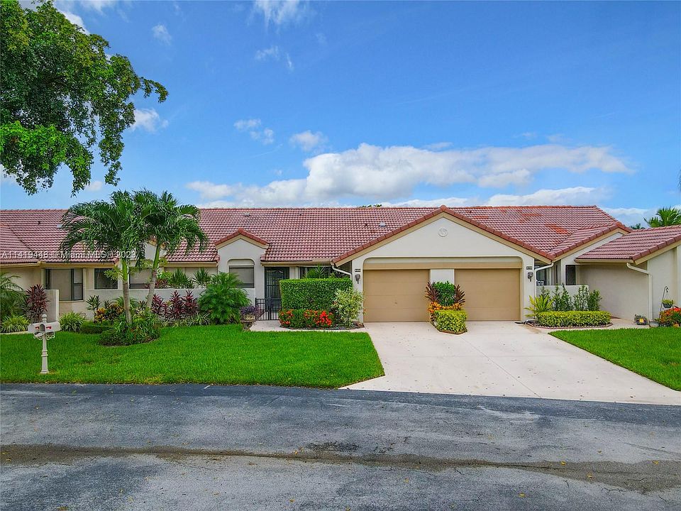 1st image of 5803 Parkwalk Cir W