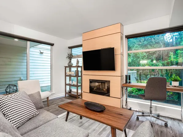 2832 Capilano Rd #104, North Vancouver, BC V7R 4H5