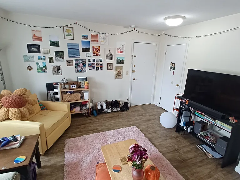 200 Kelton St #21 — Photo 8