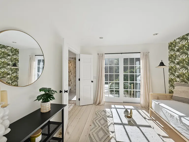 21 Georgica Woods Ln — Photo 13