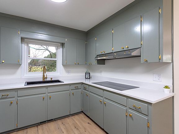 5th image of 194 Furney Pearce Rd