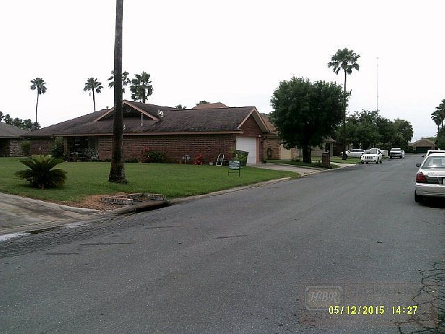 2nd image of 1302 Maple Ct