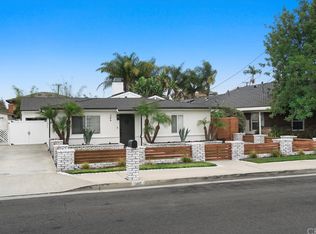386 E 20th St, Costa Mesa, CA 92627