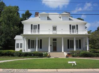 901 Caldwell St, Lumberton, NC 28358