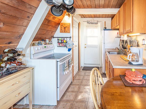 4th image of 19125 S Harbor Dr